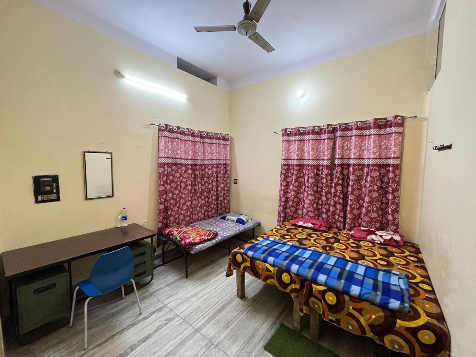 Vishwa Deva Homestay Varanasi Dış mekan fotoğraf